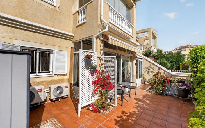 Image No.28-2 Bed Apartment for sale
