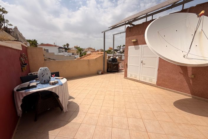 Image No.26-3 Bed Villa for sale