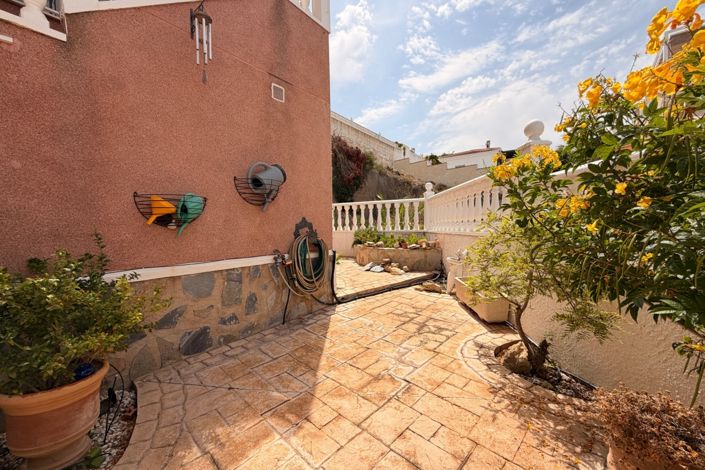 Image No.29-3 Bed Villa for sale