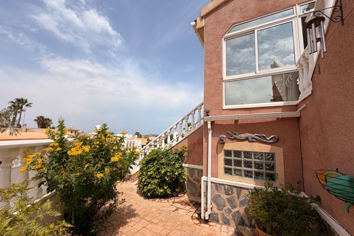 Image No.31-3 Bed Villa for sale