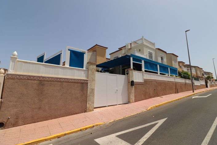 Image No.42-4 Bed Villa for sale