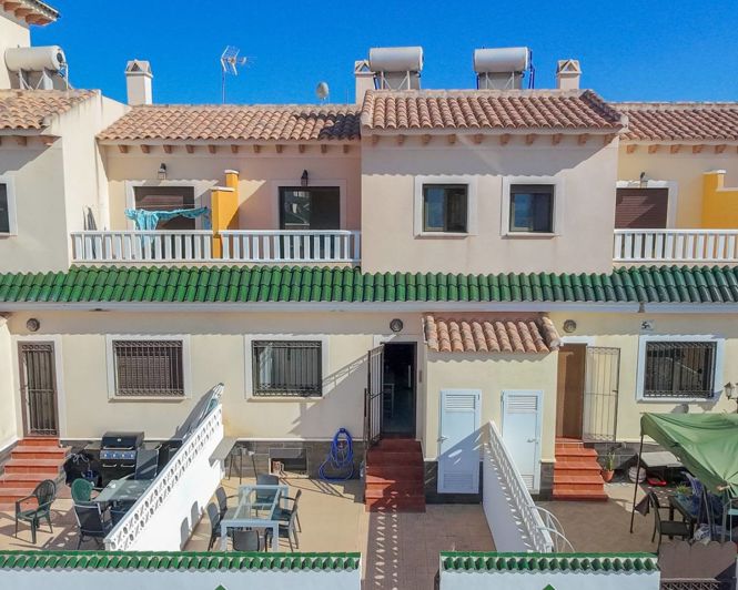 Image No.31-3 Bed Townhouse for sale