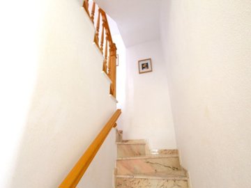 1376517