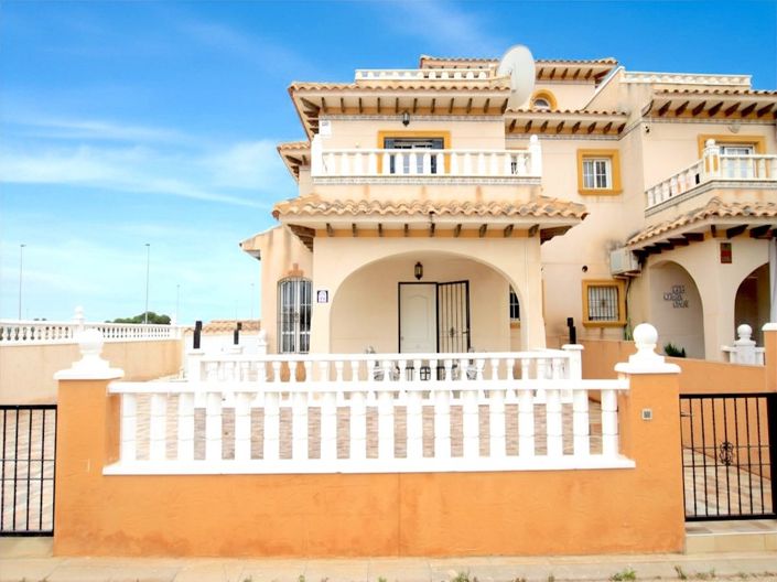 Image No.26-3 Bed Quad for sale