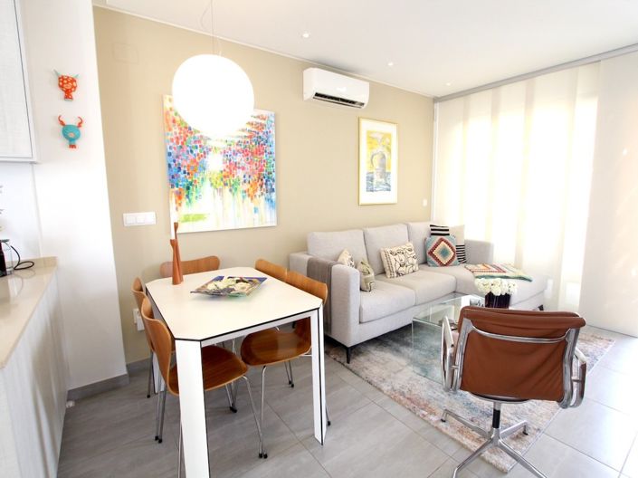 Image No.9-3 Bed Townhouse for sale
