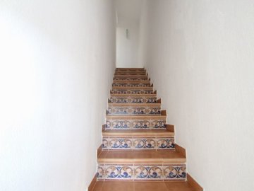 1376723