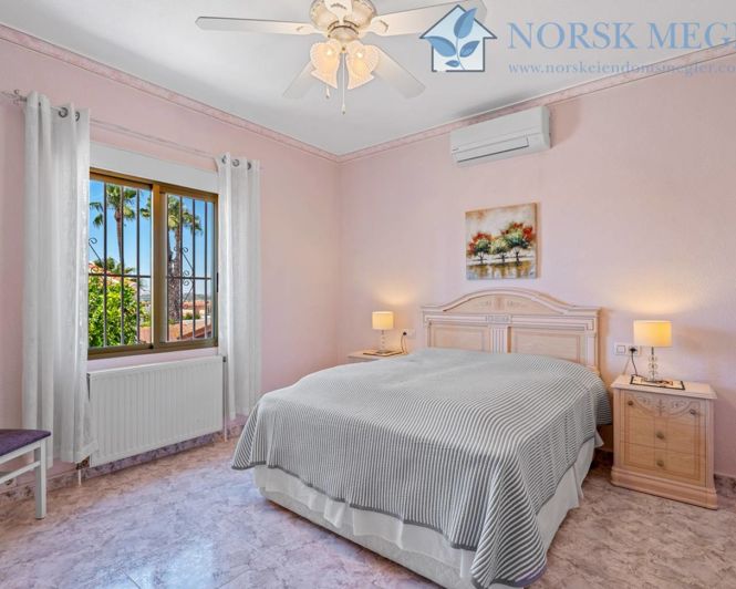 Image No.21-3 Bed Villa for sale