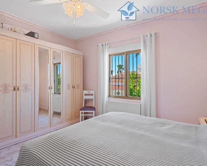 Image No.22-3 Bed Villa for sale