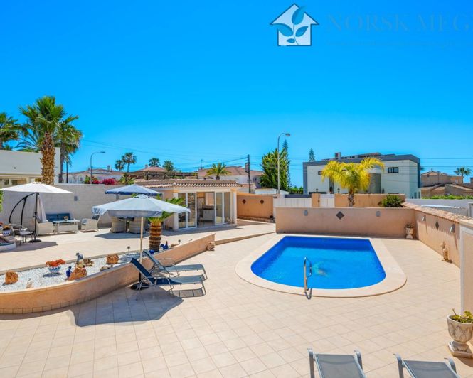 Image No.34-3 Bed Villa for sale