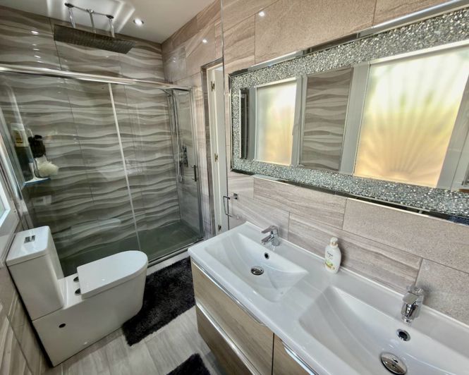 Image No.14-3 Bed Villa for sale
