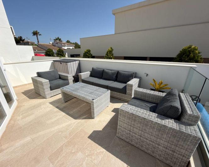 Image No.20-3 Bed Villa for sale