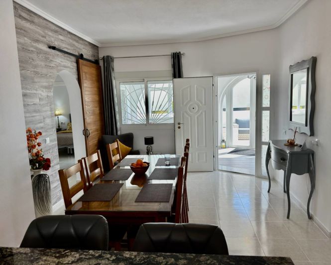 Image No.6-3 Bed Villa for sale