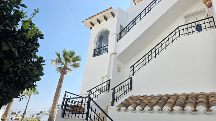 Image No.25-2 Bed Apartment for sale