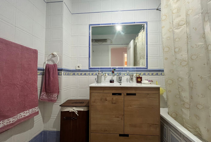 Image No.16-3 Bed Quad for sale