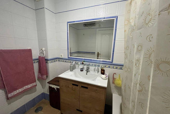 Image No.18-3 Bed Quad for sale