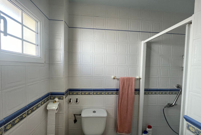 Image No.24-3 Bed Quad for sale