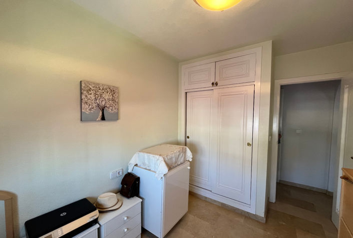 Image No.27-3 Bed Quad for sale