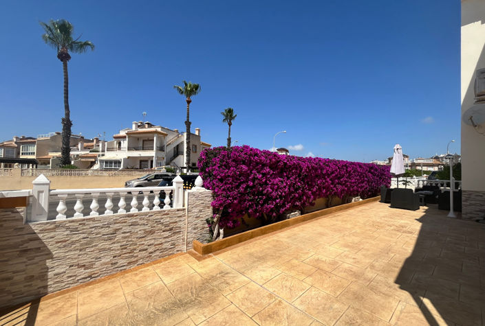 Image No.38-3 Bed Quad for sale