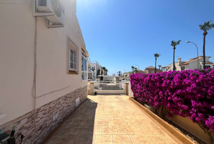 Image No.42-3 Bed Quad for sale