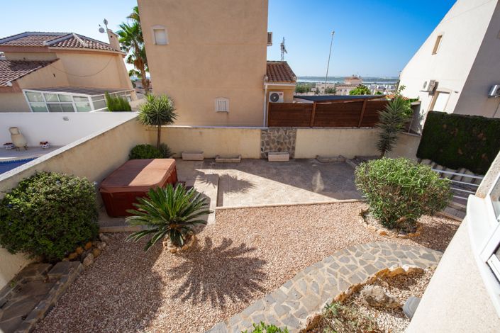 Image No.18-2 Bed Villa for sale