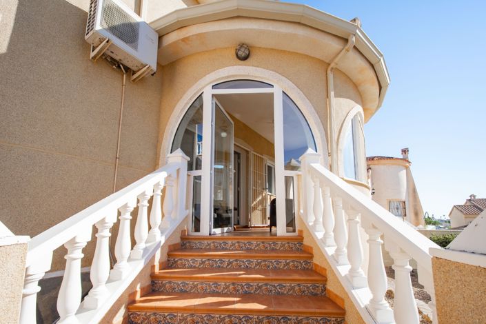 Image No.2-2 Bed Villa for sale