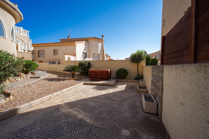 Image No.22-2 Bed Villa for sale