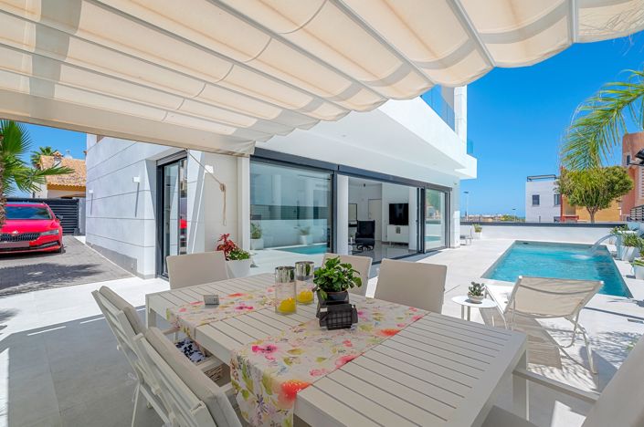 Image No.51-4 Bed Villa for sale