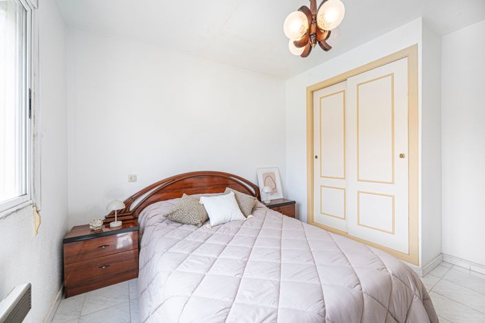 Image No.17-2 Bed Apartment for sale