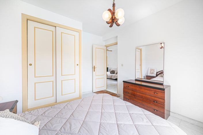 Image No.19-2 Bed Apartment for sale