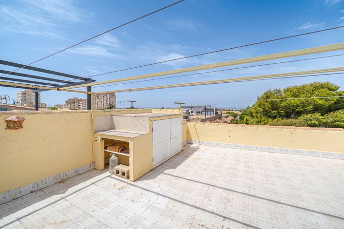 Image No.32-2 Bed Apartment for sale