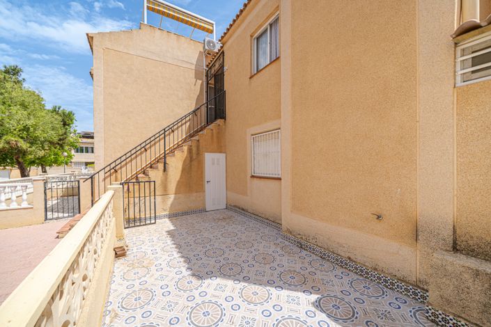 Image No.39-2 Bed Apartment for sale