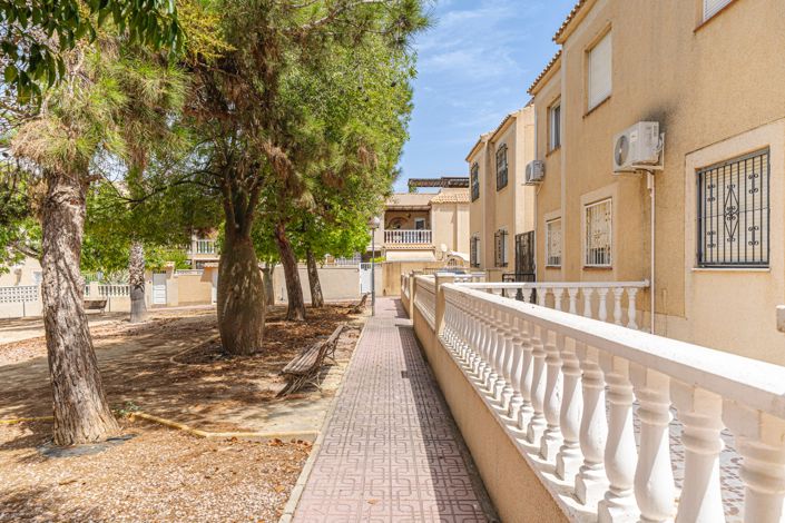 Image No.42-2 Bed Apartment for sale