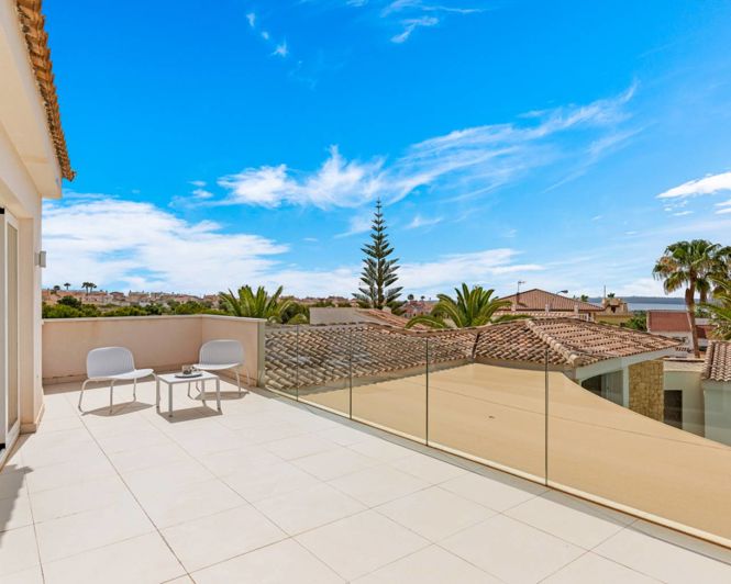 Image No.53-4 Bed Villa for sale