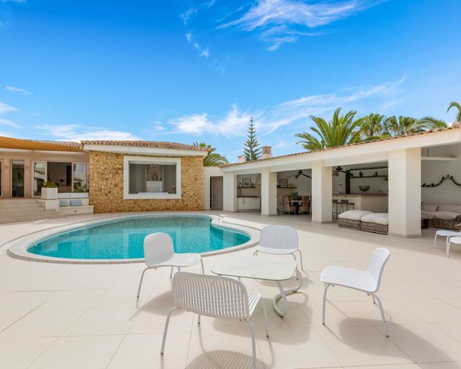 Image No.54-4 Bed Villa for sale