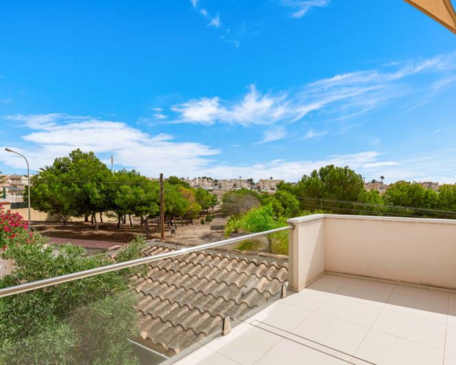 Image No.60-4 Bed Villa for sale