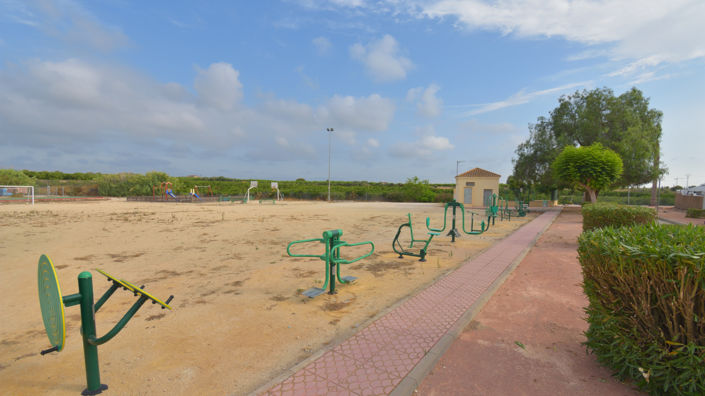 Image No.36-3 Bed Quad for sale