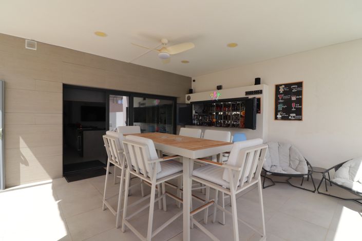 Image No.37-4 Bed Villa for sale