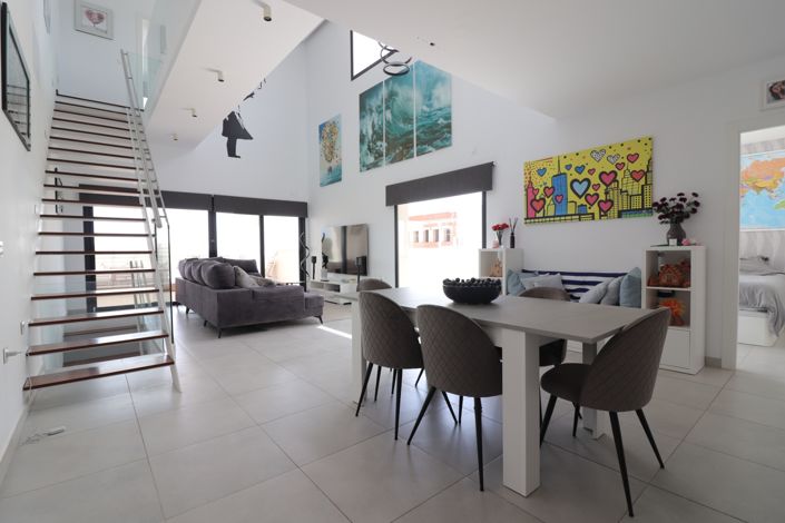 Image No.5-4 Bed Villa for sale