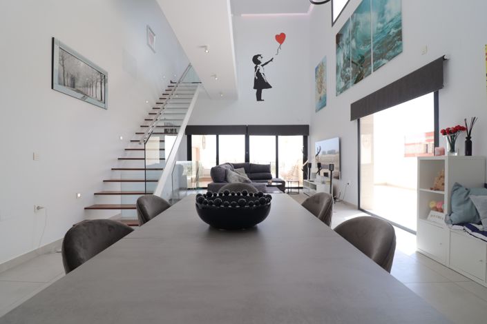 Image No.7-4 Bed Villa for sale