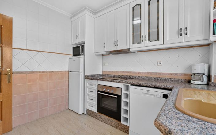 Image No.14-3 Bed Townhouse for sale