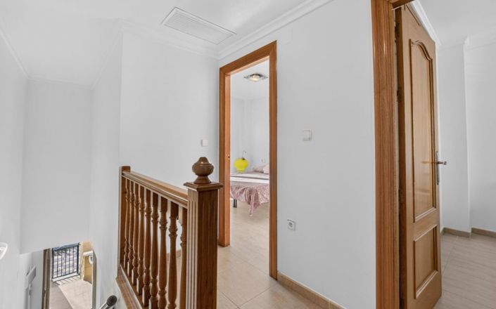 Image No.21-3 Bed Townhouse for sale