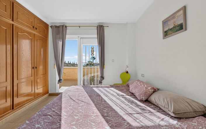 Image No.22-3 Bed Townhouse for sale