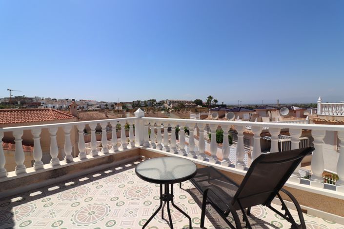 Image No.28-4 Bed Villa for sale
