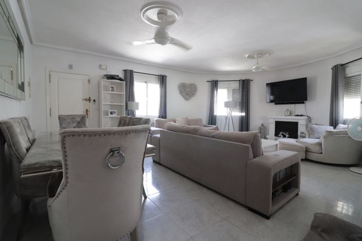 Image No.5-4 Bed Villa for sale