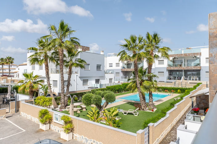 Image No.23-3 Bed Property for sale