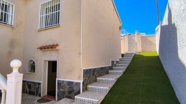 Image No.24-4 Bed Villa for sale