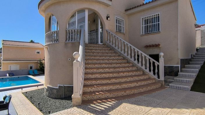Image No.29-4 Bed Villa for sale