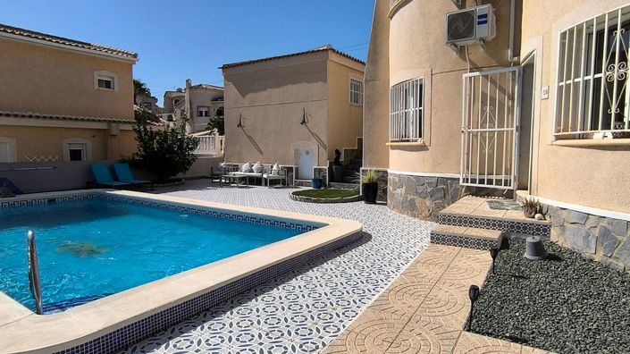 Image No.30-4 Bed Villa for sale
