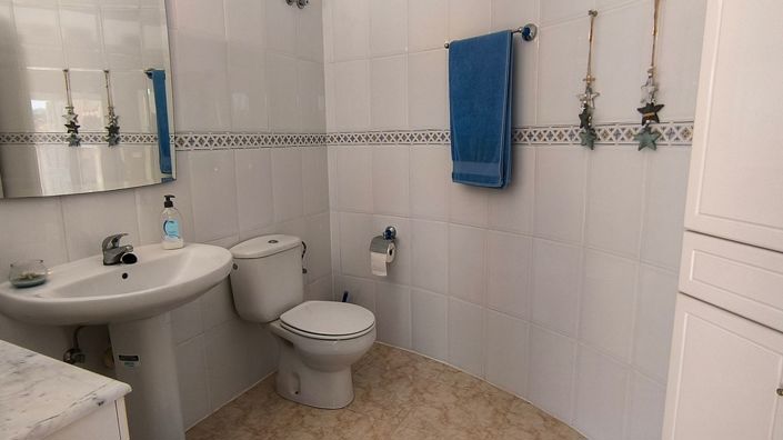 Image No.37-4 Bed Villa for sale