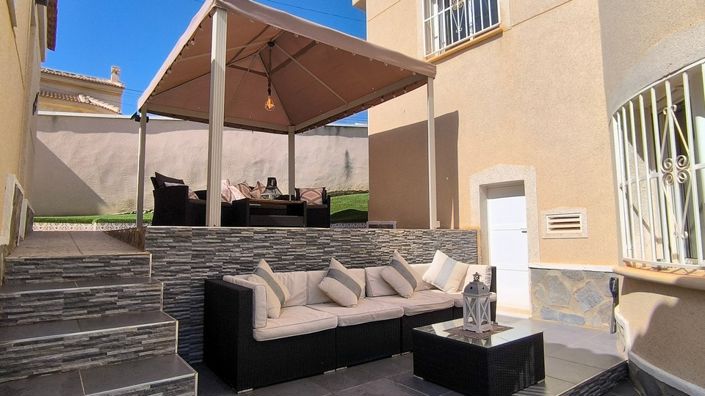 Image No.41-4 Bed Villa for sale